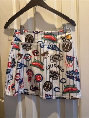 Loudmouth Ladies Chicago Cubs Pinstripe Logo Print Skort- White, Blue & Red